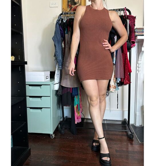 Abercrombie and Fitch Brown Open Back Ribbed Sweater Dress Size MP - Picture 6 of 6